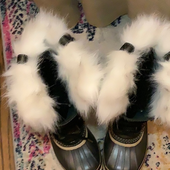 Sorel Joan Of Arctic Waterproof Winter Boots - Picture 7 of 8